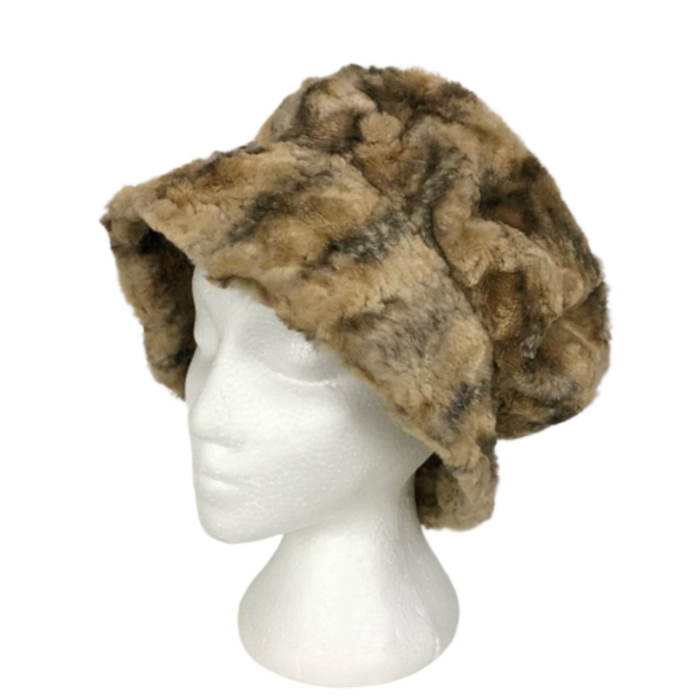 Faux-fur bucket hat